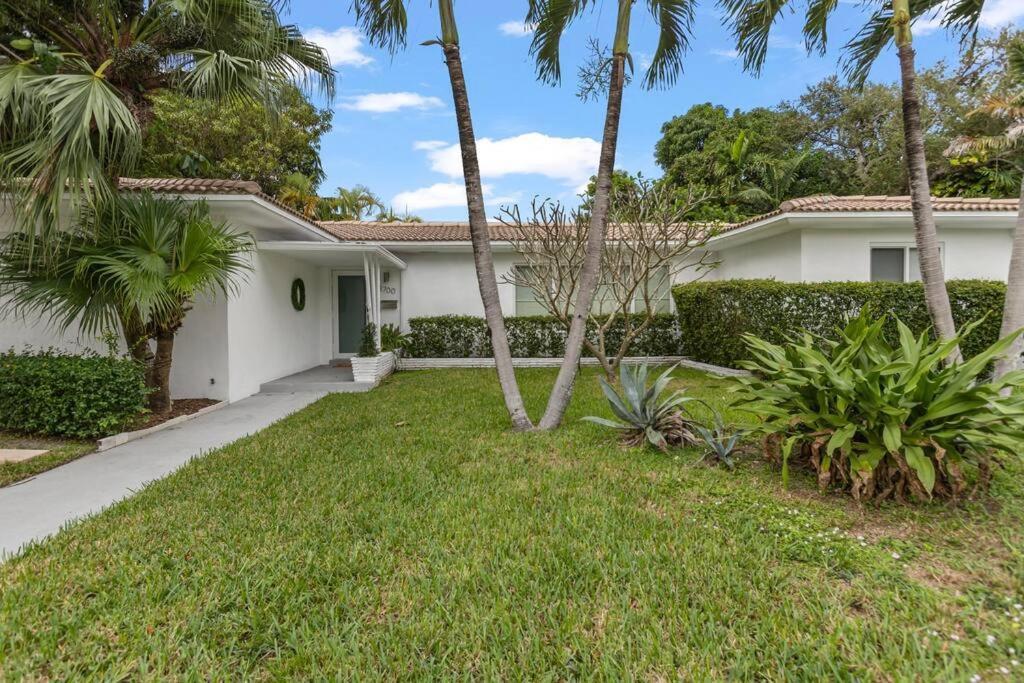 Modern Tropical Pool House North Miami Hot Tub Βίλα Εξωτερικό φωτογραφία